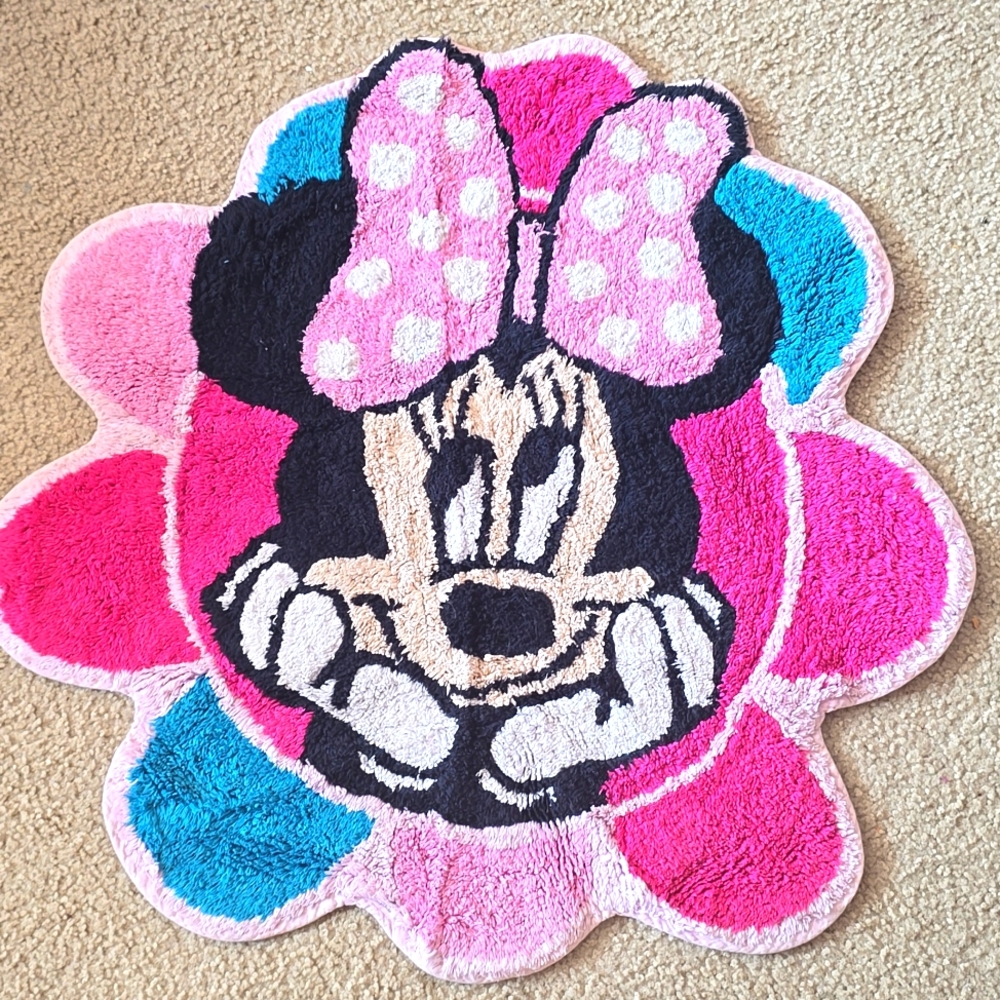Minnie Mouse Bowtique Rug